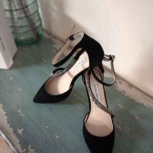 Charles David pumps